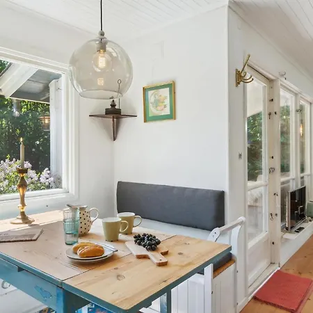 3 Bedroom Lovely In Hébergement de vacances *